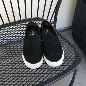 Sperry topside slip on boat shoes